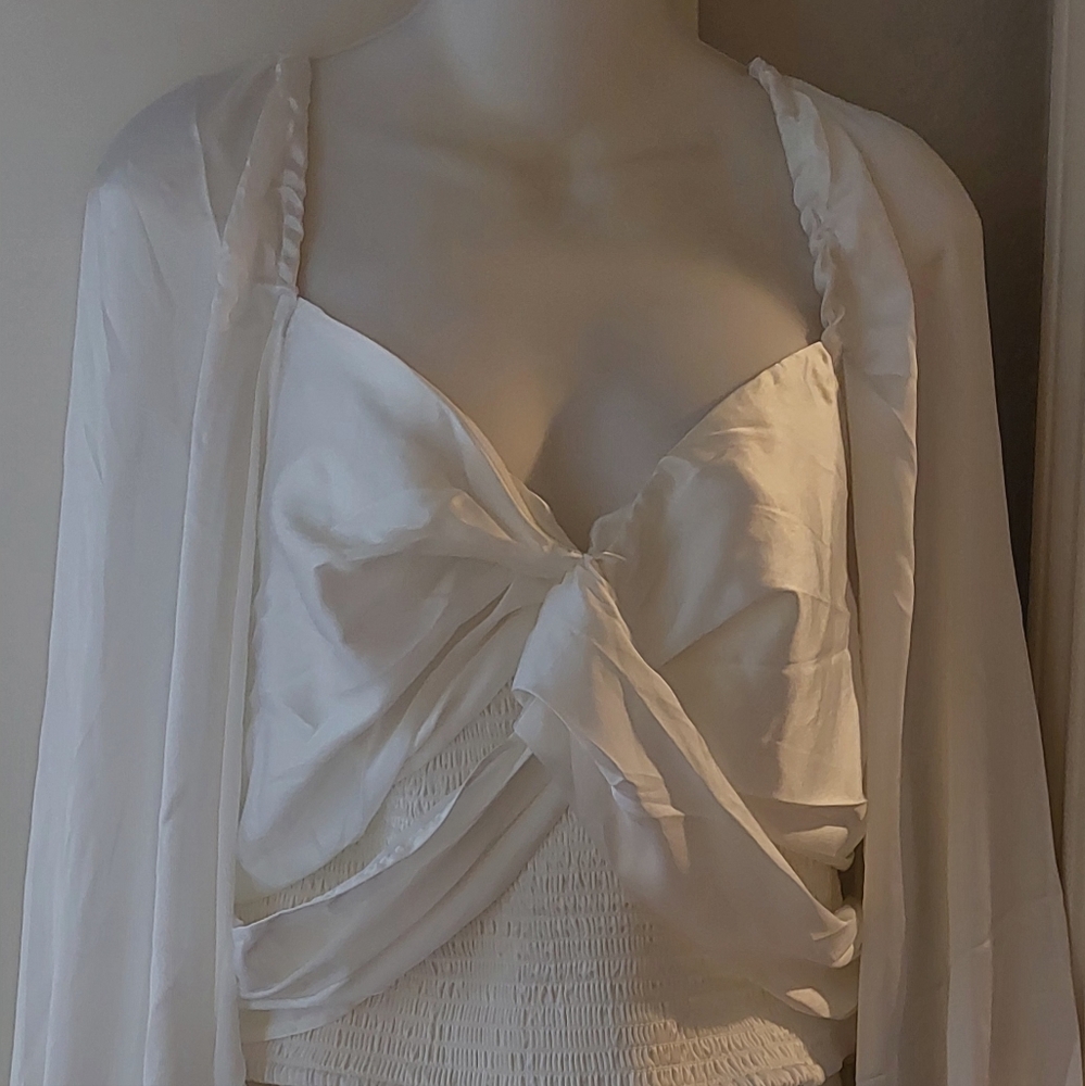 WOMEN OFF WHITE SILKY CROP TOP BLOUSE sz 2X $11 NEW GLENN HEIGHTS TX PPU OR SHIP